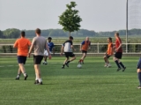 Training lagere seniorenteams S.K.N.W.K. van donderdag 1 mei 2025 (41/87)